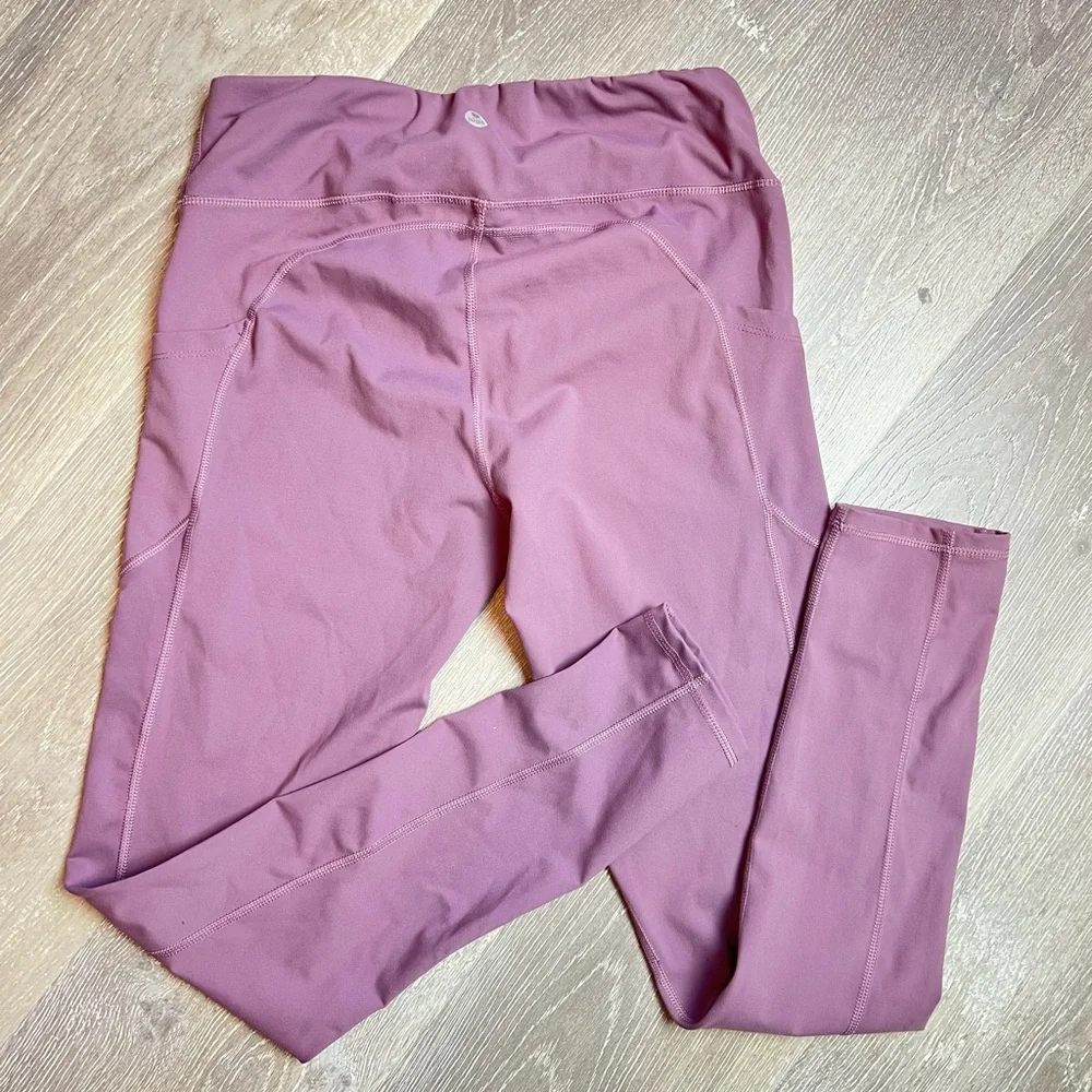 🚨FiNAL SALE! Large purple buttery soft leggings EUC - Picture 5 of 6